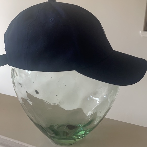 BMW cap - Picture 3 of 6